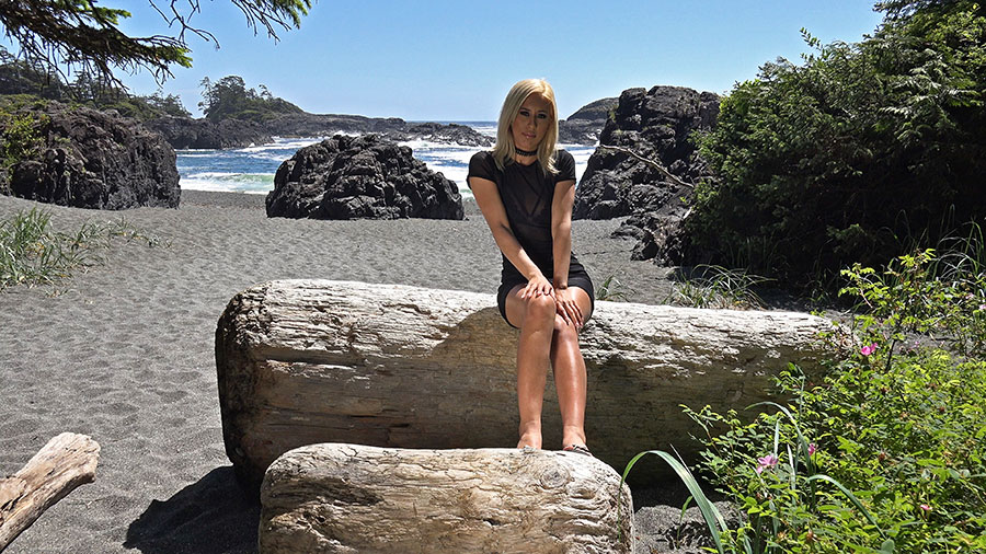 1543 Demi Lopez: Can You Be More Pacific? - 3D