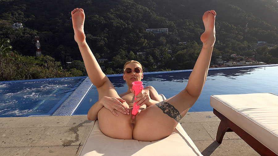 1774 Lulu Love: Cum To Honey Lulu