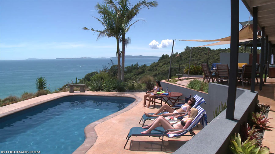 538 Lexa, Kala & Caprice: A Soaker Game